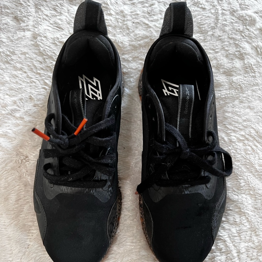 Reebok Sneakers